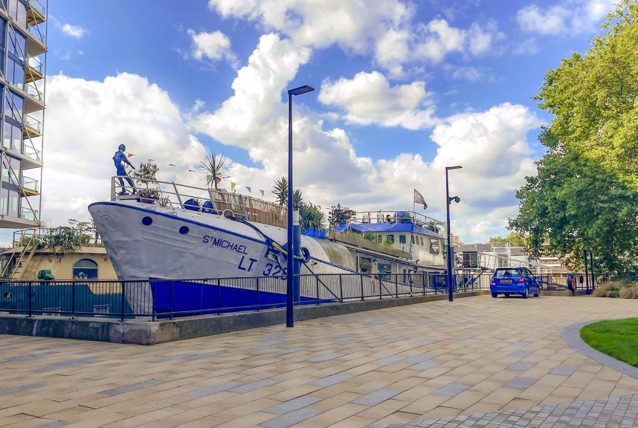 One Of A Kind - Converted Ship In The Heart Of London Ξενοδοχείο Εξωτερικό φωτογραφία